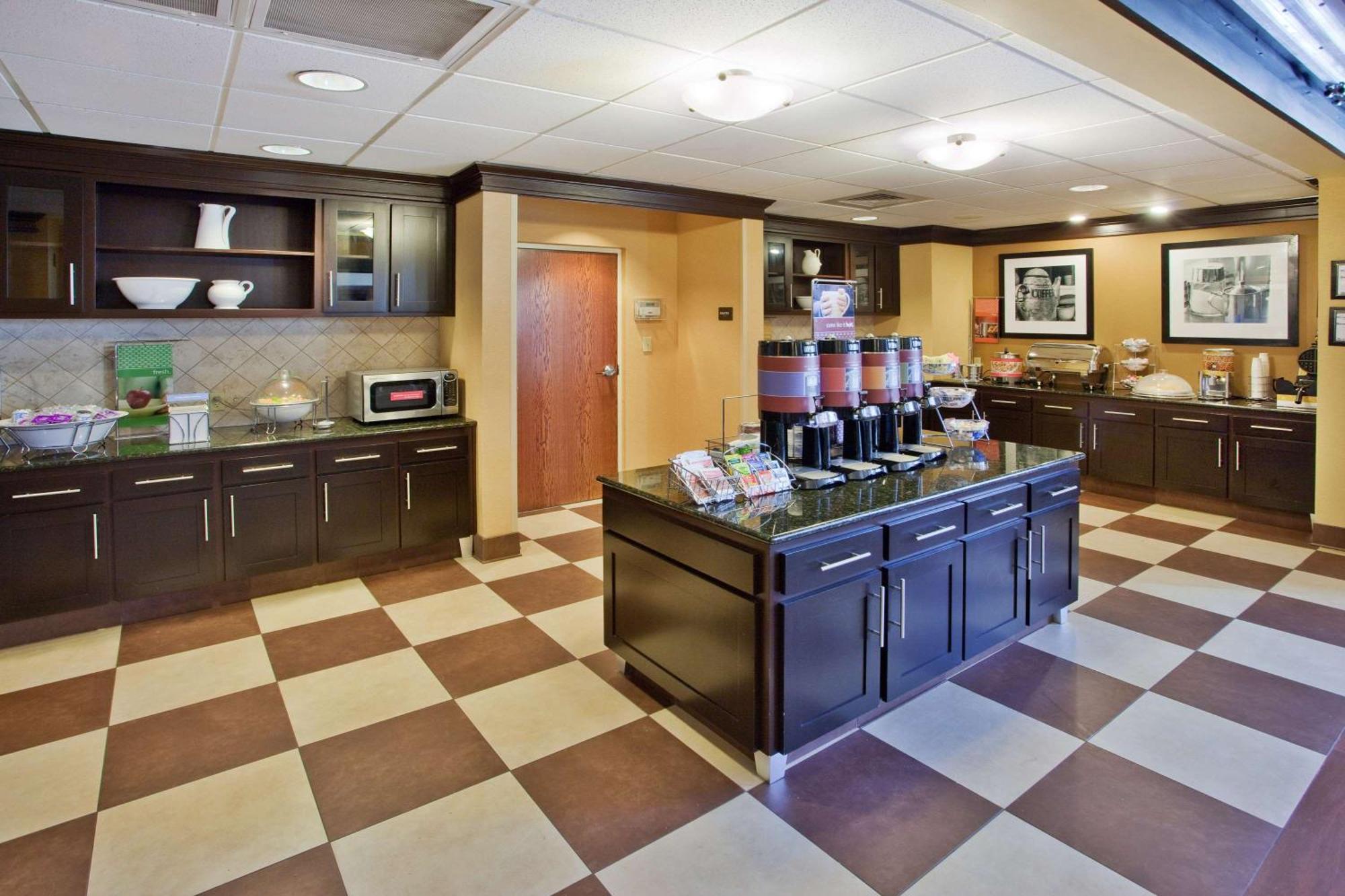 Hampton Inn & Suites Oxford-Anniston Restoran gambar